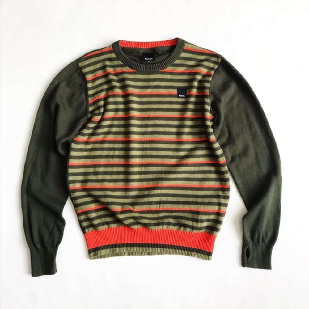 Bench stripe light knit crew neck sweater EUC 9-10